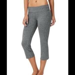 Athleta Work it Out Capri, size XS